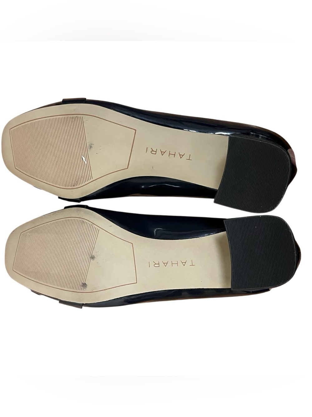 Tahari Mary Navy Patent Loafer Pumps Block Heel Fringe Chain Detail Size 8 - Picture 12 of 12